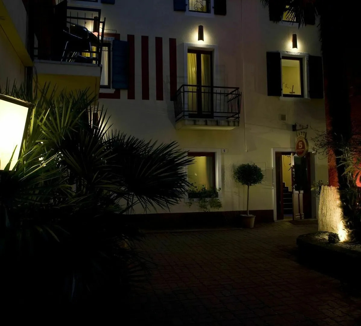 Suite & Breakfast 7 Vizi Cola  0*, Cola (Verona)
